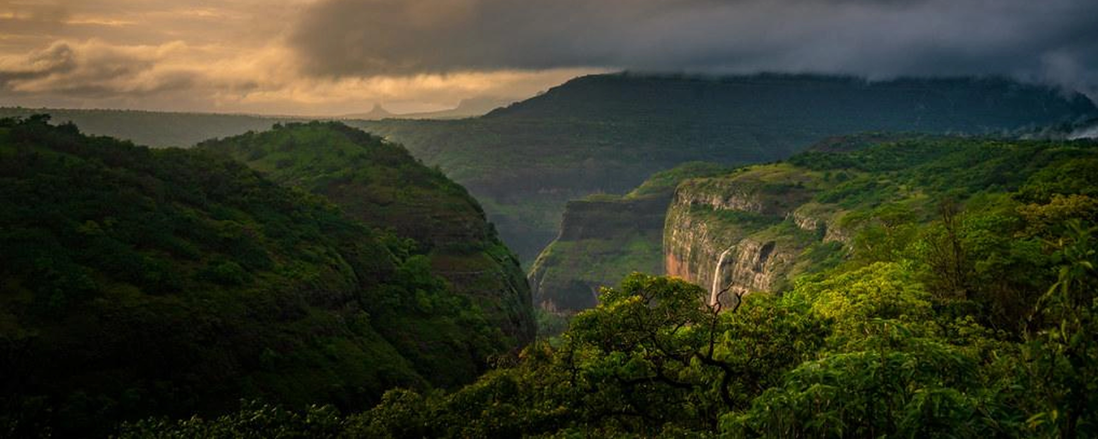 Travel and accommodation photograph from KaraBook